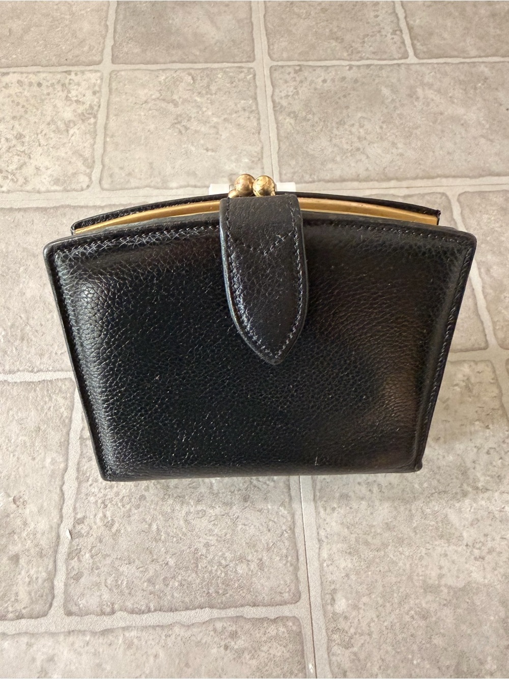 Vintage Rare Coach Black Leather Kiss lock Wallet Made in Italy